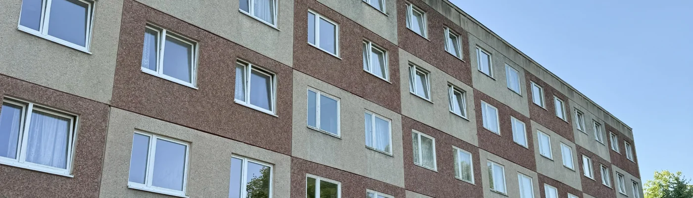 Sanierungsbedürftiger Wohnblock in Jena mit großem Entwicklungspotenzial
